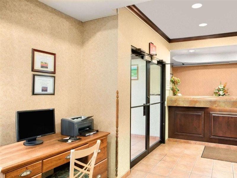 ซูเปอร์ 8 บาย วินด์แฮม เกรย์วิลล์ Hotel Grayville ภายนอก รูปภาพ