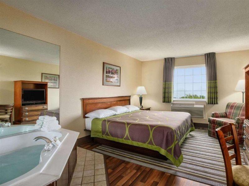 ซูเปอร์ 8 บาย วินด์แฮม เกรย์วิลล์ Hotel Grayville ภายนอก รูปภาพ
